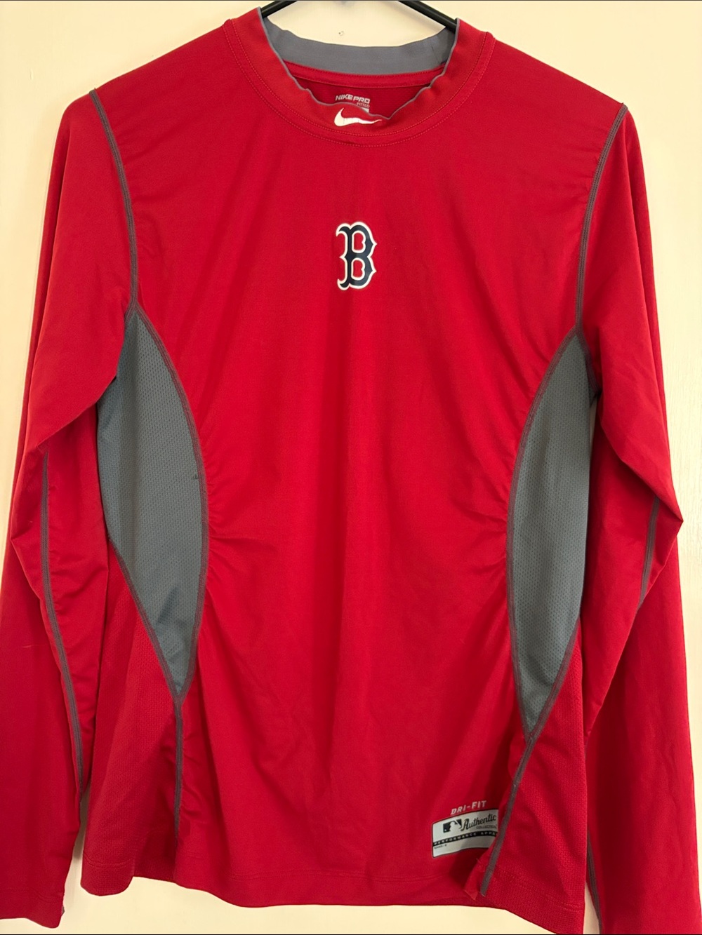 NIKE Pro Dri-Fit Authentic Collection Performance Compression Shirt Size Small